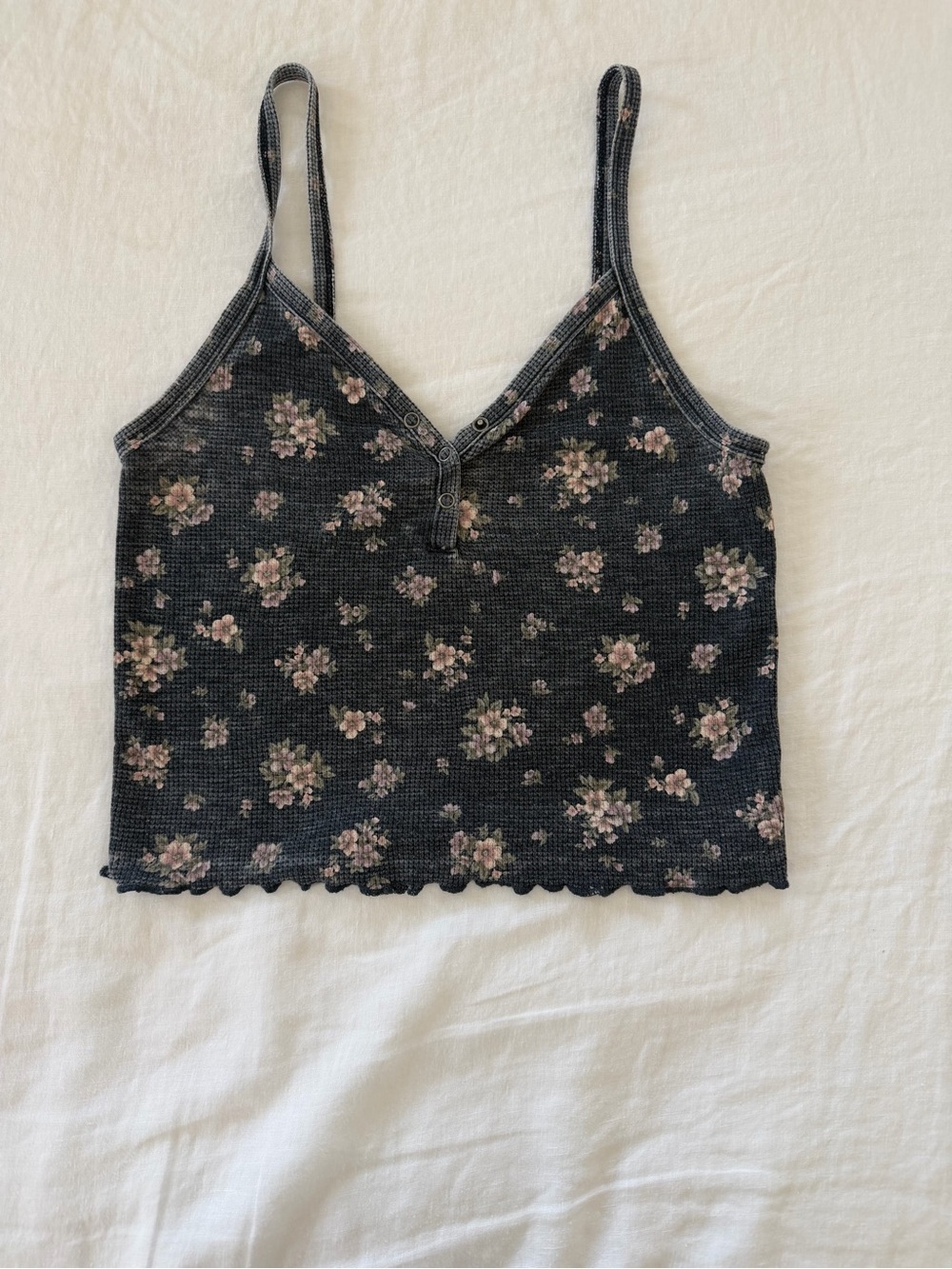 American Eagle Outfitters Black Floral Knit Cami